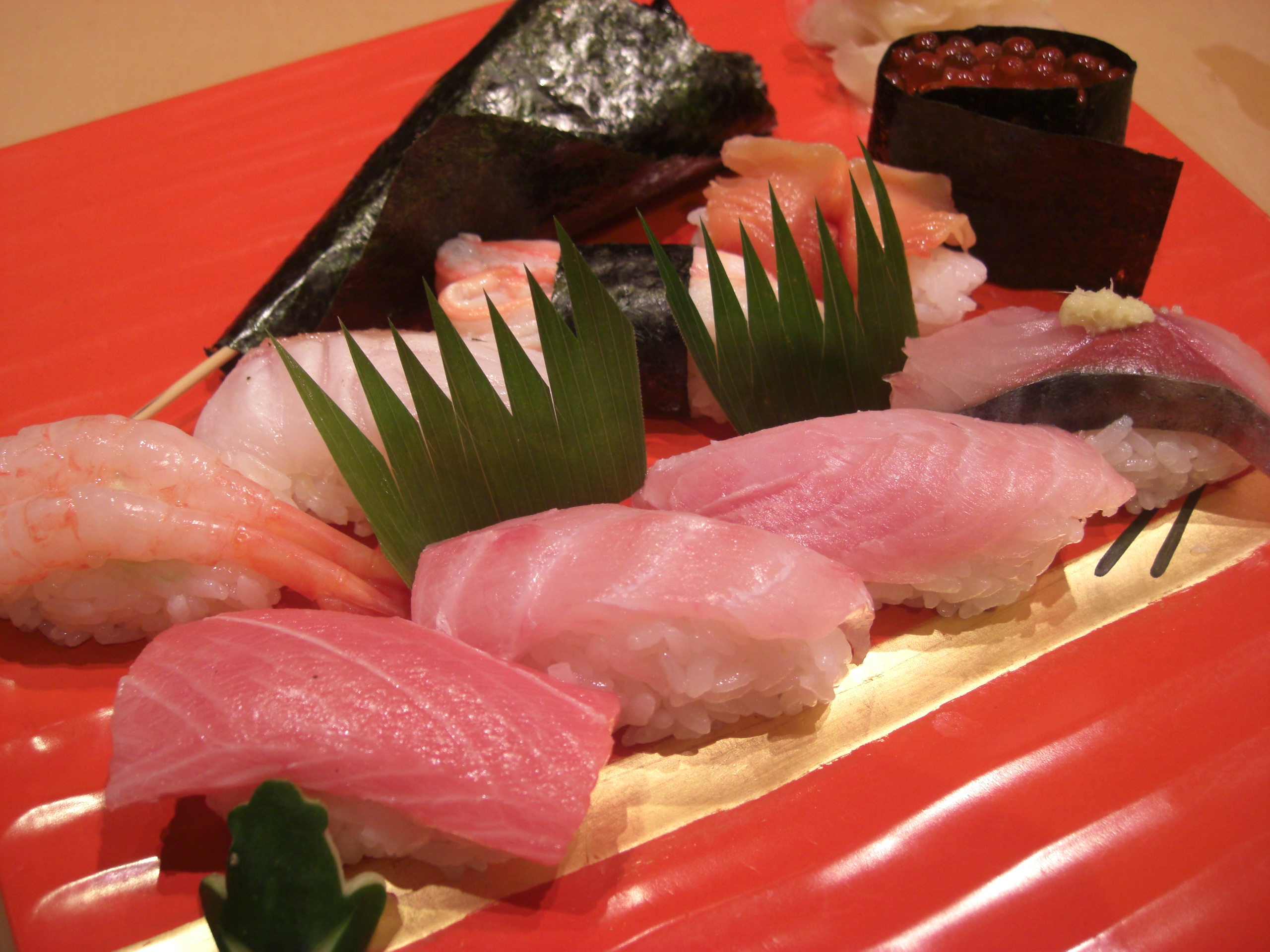 "Hyakumangoku-no-Sushi" Tempura Sushi Set Meal