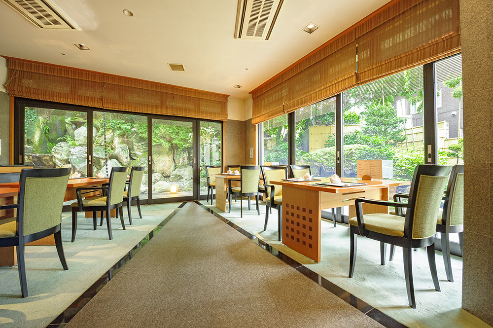  Kanazawa Hakuchoro Hotel Kaga Cuisine "Mahoroba"